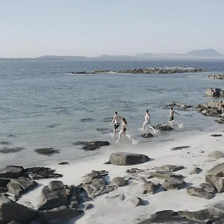 Staurneset Scandi With Wildlife And Seafront Ytterland