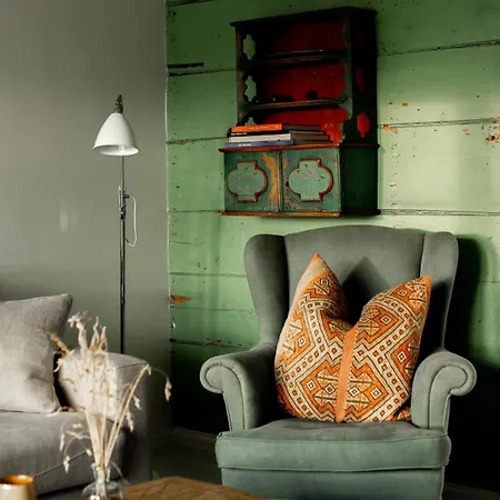 Staurneset Scandi With Wildlife And Seafront